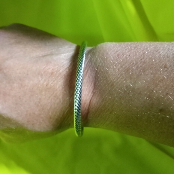 Silvertone twisted wire cuff bracelet Crystal adjustable - Picture 3 of 5